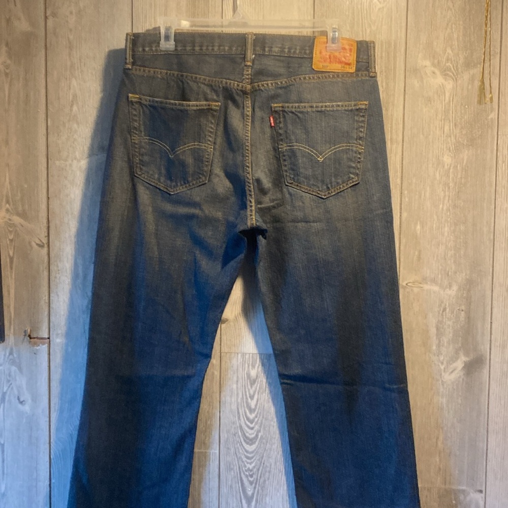 Men’s NWOT 36/34 Levi’s 559 relaxed straight fit jeans